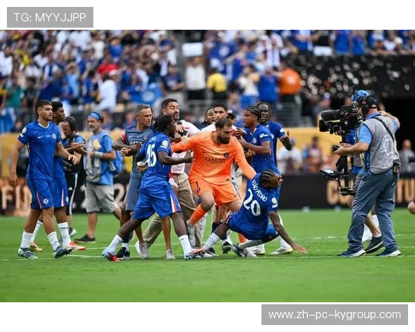 切尔西2-2平卡拉巴赫，欧冠失利引发球队关注，切尔西卡拉宝球衣